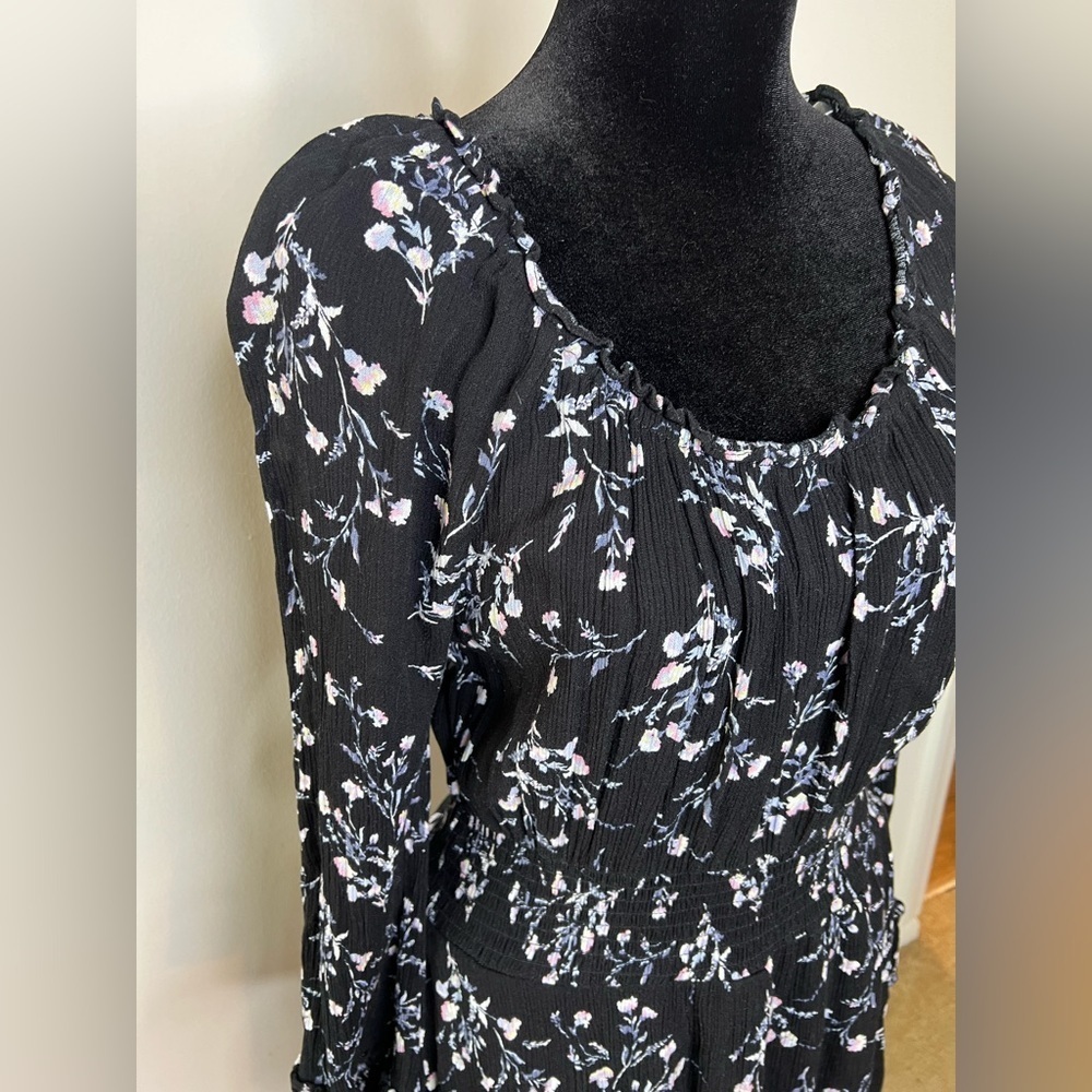 American Rag black floral long sleeve peasant dress. Lined, lightweight. Small - Picture 4 of 11